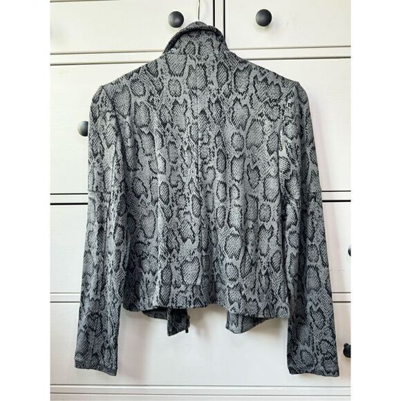NWT Lemon Tart Designed California jacket snake print gray size S cardigan zip - Picture 11 of 13